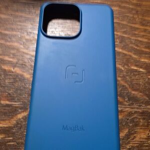 MagBak Classic iPhone 16 Pro Max phone case